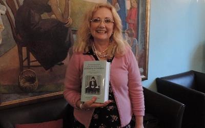 Gerri Kimber with published book on Katherine Mansfield