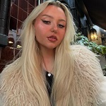 Courtney Eliza, University of Northampton Fashion Marketing and Promotion graduate