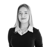 Black and white photo of Anya, an E-Sports student