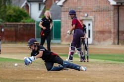 Photo of women's cricketers taken by Izzy Poles
